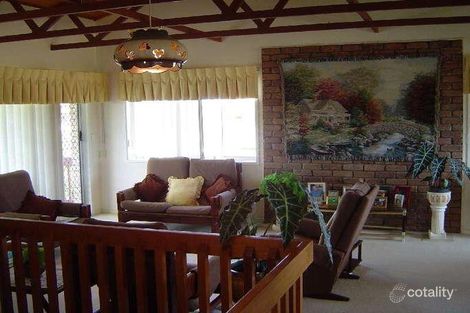 Property photo of 4 Enfield Crescent Battery Hill QLD 4551