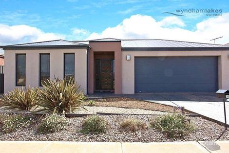 33 Balcombe Dr, Manor Lakes, VIC 3024