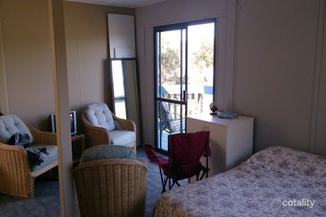 Property photo of 107 Wahine Drive Russell Island QLD 4184