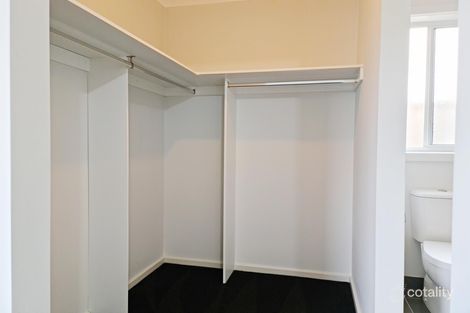 Property photo of 17 Sorrenberg Street Point Cook VIC 3030