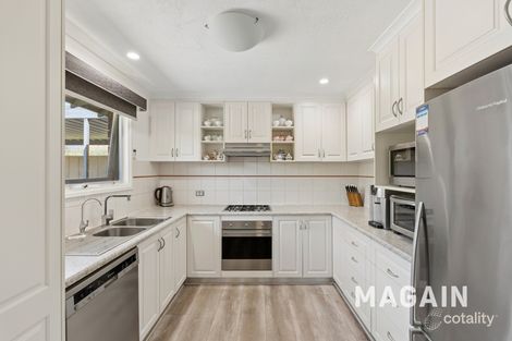 10 Flanders Ct, Hackham West, SA 5163