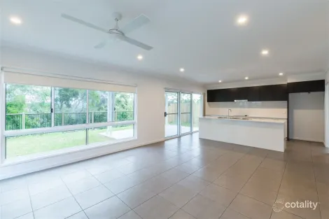 Property photo of 11 Argyle Place Coomera QLD 4209