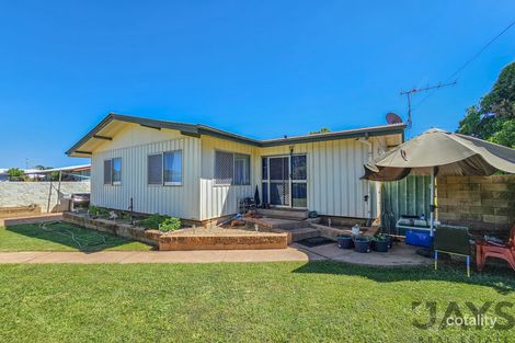 25 Moore Cres, Mornington, QLD 4825