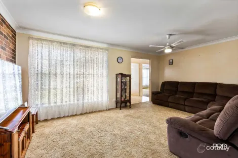 Property photo of 55 Endeavour Avenue St Clair NSW 2759