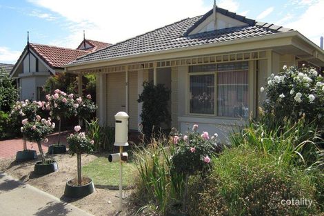 15 Yorktown Cres, Henley Beach South, SA 5022