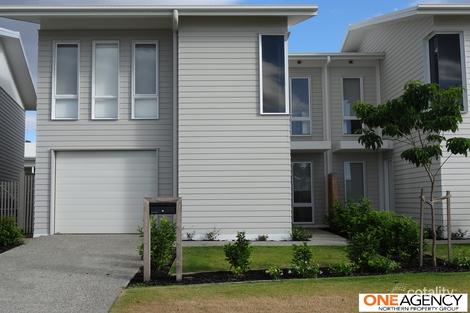 Property photo of 60 Hill Drive Pimpama QLD 4209