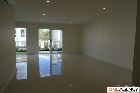 Property photo of 60 Hill Drive Pimpama QLD 4209