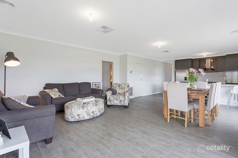 Property photo of 7 Pembroke Crescent Wodonga VIC 3690
