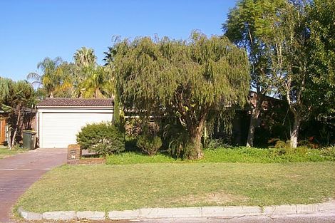 26 Abinger Rd, Lynwood, WA 6147