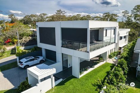 71 Sirius St, Coorparoo, QLD 4151