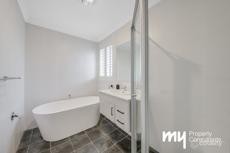 Property photo of 44 Jennings Crescent Spring Farm NSW 2570