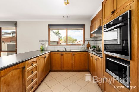 Property photo of 9 Clayton Court Mill Park VIC 3082