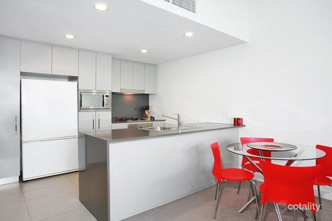 Property photo of 102/10 Jean Wailes Avenue Rhodes NSW 2138