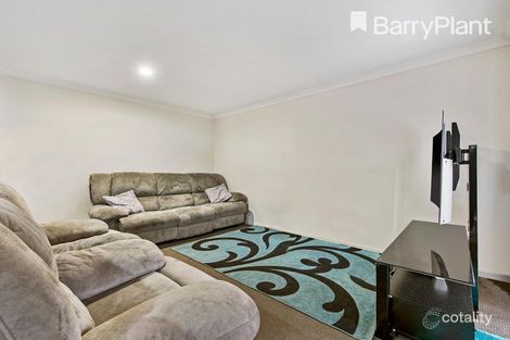 Property photo of 53 Rockpool Road Truganina VIC 3029