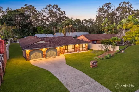 Property photo of 4 Bowen Court Helensvale QLD 4212