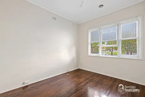 Property photo of 13 Townsend Street Kennington VIC 3550