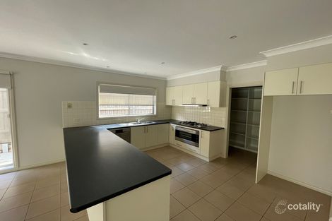 Property photo of 18 Toulouse Road South Morang VIC 3752