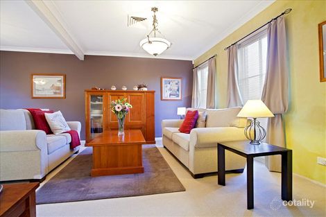 Property photo of 35 Mathinna Circuit West Hoxton NSW 2171