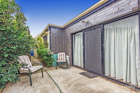 Property photo of 2/26 Centre Avenue Werribee VIC 3030