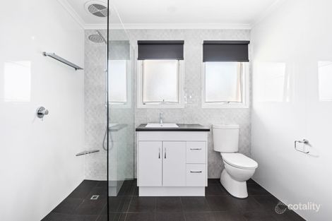 Property photo of 8 Barwon Crescent Mount Gambier SA 5290