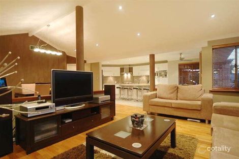 Property photo of 3 Doon Court Kinross WA 6028