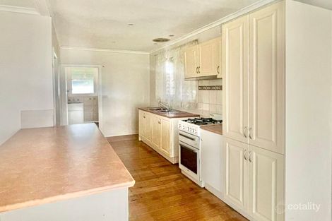 Property photo of 8 Falcon Drive Melton VIC 3337