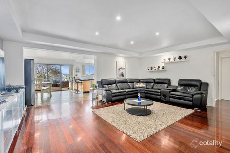 Property photo of 8 Downie Crescent Hamlyn Heights VIC 3215