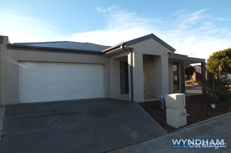 Property photo of 2 Hoddle Link Manor Lakes VIC 3024