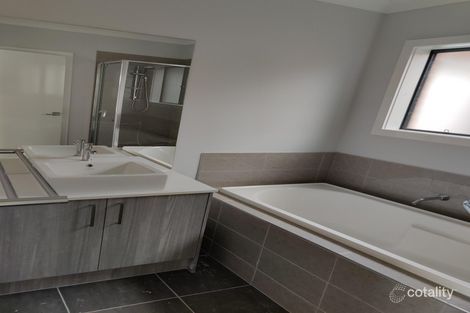 Property photo of 9 Daisy Drive Donnybrook VIC 3064