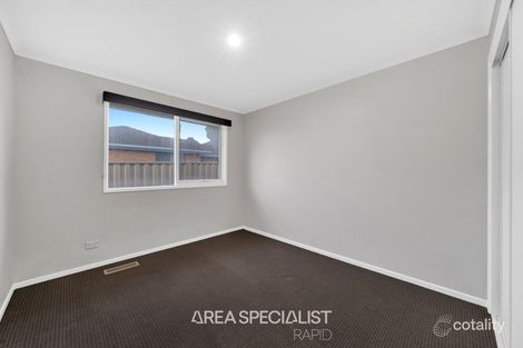 Property photo of 8 Ashford Close Hampton Park VIC 3976