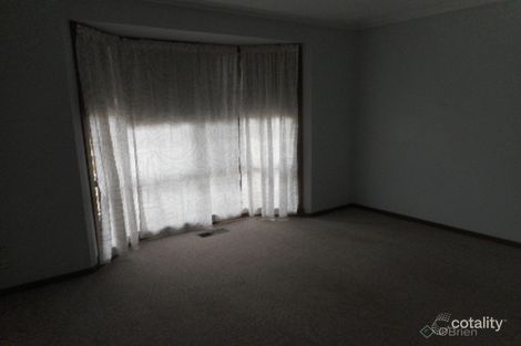 Property photo of 2/15 Maryn Close Berwick VIC 3806