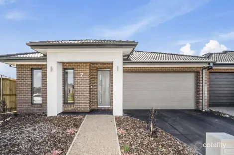 7 MIDGARD RD, WEIR VIEWS, VIC 3338