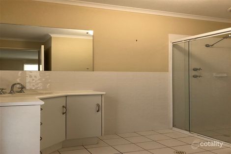 34 Wentworth Pde, Hindmarsh Island, SA 5214