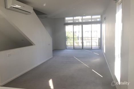 Property photo of 41 Central Park Walk Cheltenham VIC 3192