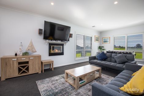 Property photo of 6 Catton Street Seaspray VIC 3851