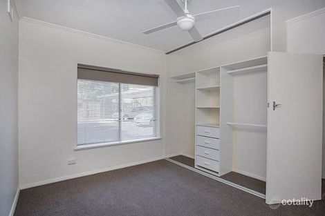 Property photo of 1/4 Grove Avenue Everard Park SA 5035