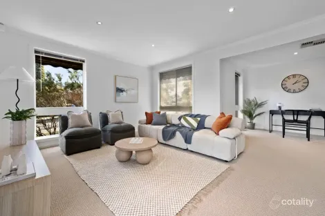Property photo of 1 Chartwell Drive Wantirna VIC 3152