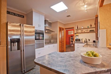 Property photo of 2 Johansen Place Darley VIC 3340