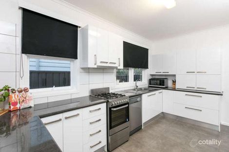 Property photo of 17 Bowen Crescent Mildura VIC 3500