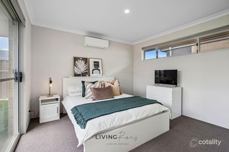 1 Persimmon Cres, Karnup, WA 6176