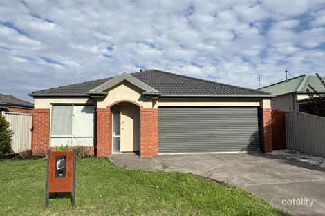Property photo of 9 Spring Circuit Pakenham VIC 3810