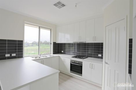 Property photo of 3 Brian Hurn Crescent Angaston SA 5353