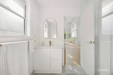 Property photo of 112 Kenneth Road Manly Vale NSW 2093