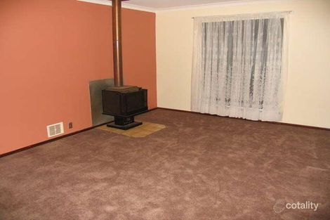 Property photo of 3 Mangini Court Boulder WA 6432
