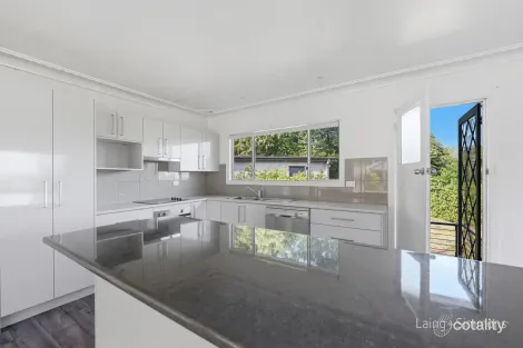 Property photo of 4 Baker Place Armidale NSW 2350