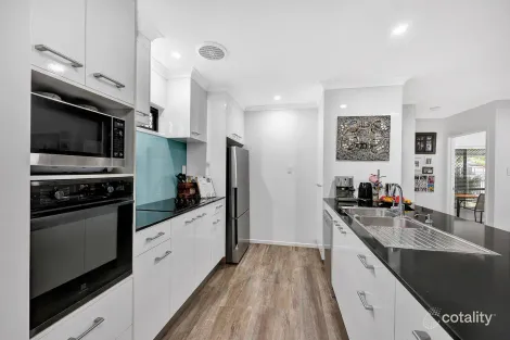 Property photo of 87 Riverview Drive Burrum Heads QLD 4659