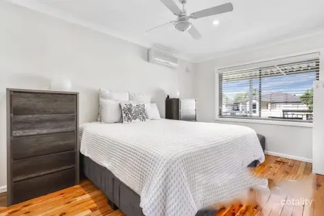Property photo of 3 Snowdon Crescent Smithfield NSW 2164