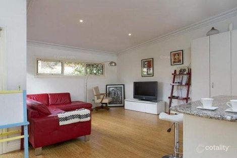 Property photo of 11 Neale Street Kennington VIC 3550