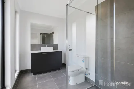 Property photo of 41 Illawarra Boulevard Drouin VIC 3818