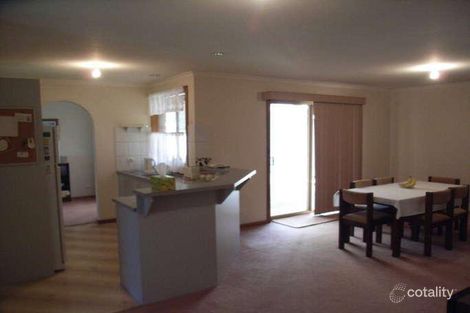 Property photo of 8 Vanessa Drive Burton SA 5110